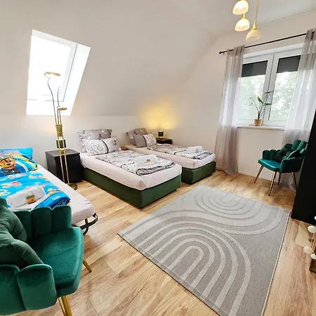 Traumschloesschen Апартаменты *